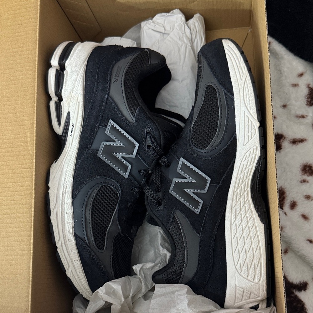 New Balance 2002R kids 6